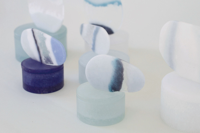 人気作家　硝子作家大室桃生作品　小皿二枚セット　激レア出品 人気作家 硝子作家大室桃生作品 小皿二枚セット 激レア出品